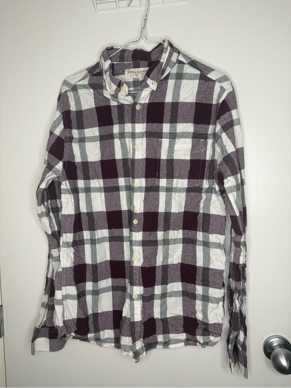 Urban Outfitters Men’s Mauve, Black & White Plaid Button-Down Shirt Medium